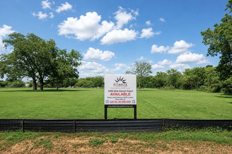Property photo for 3302 Doe Haven Court, Fulshear, TX