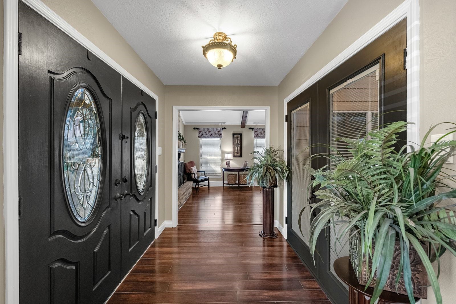 16043 Spinnaker Drive, Crosby, TX 77532 16043 Spinnaker Drive, Crosby, TX 77532