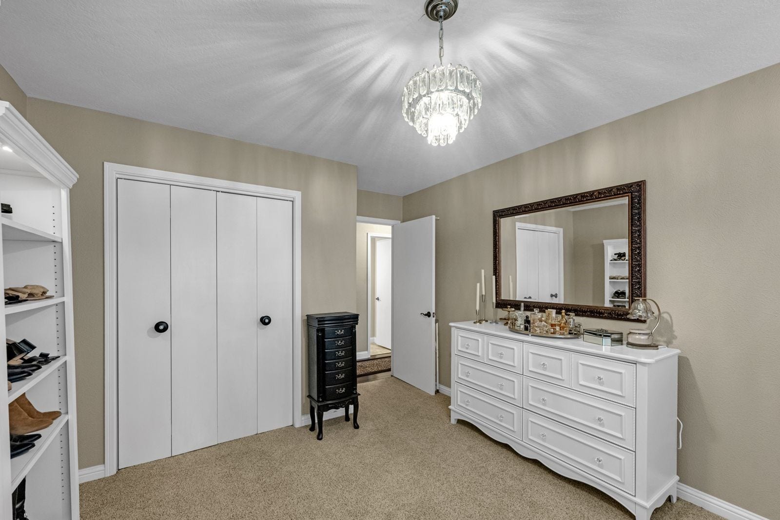 16043 Spinnaker Drive, Crosby, TX 77532 16043 Spinnaker Drive, Crosby, TX 77532