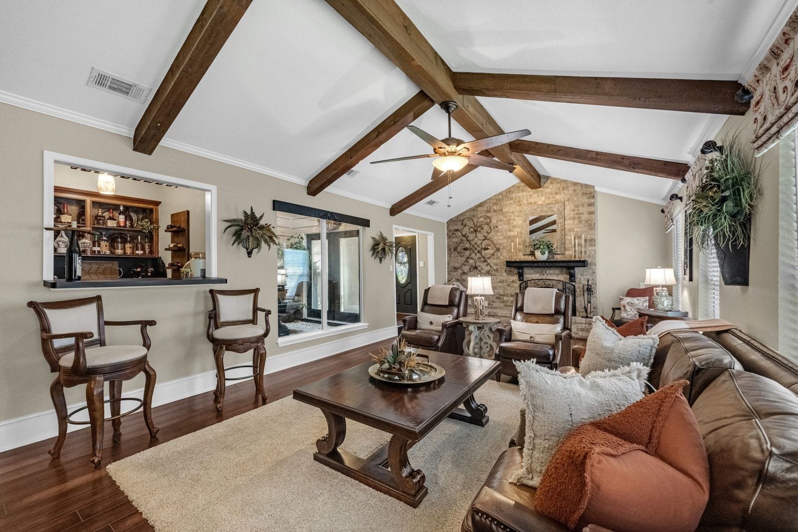 16043 Spinnaker Drive, Crosby, TX 77532 16043 Spinnaker Drive, Crosby, TX 77532
