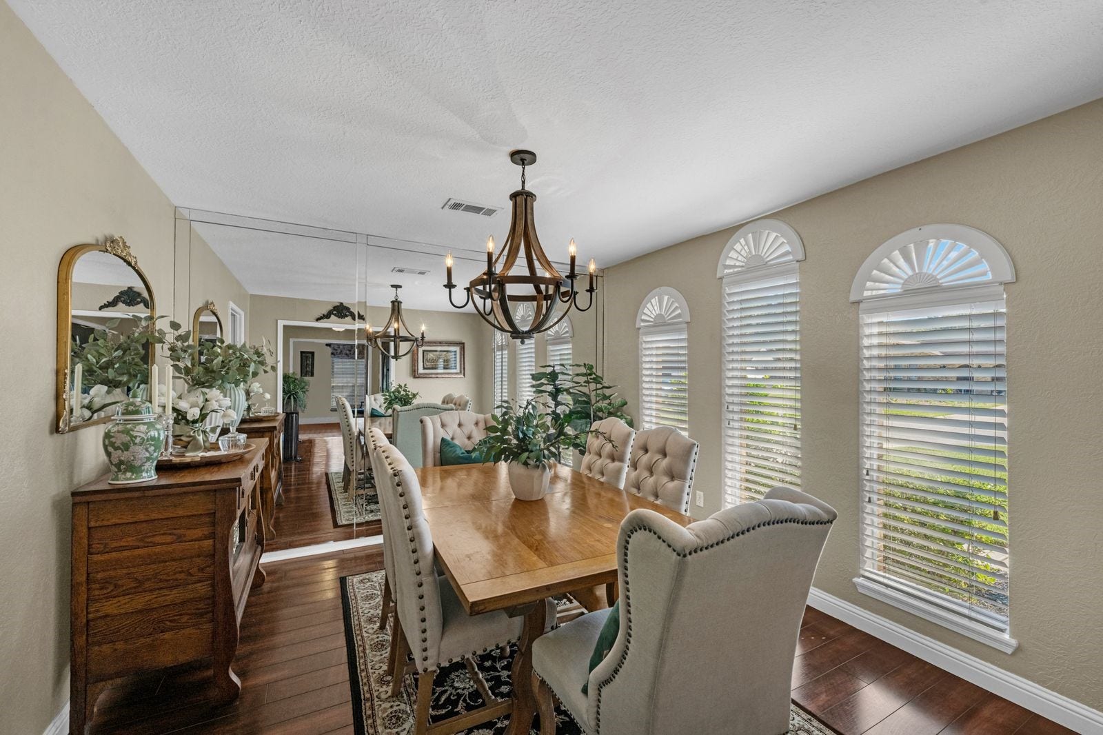 16043 Spinnaker Drive, Crosby, TX 77532 16043 Spinnaker Drive, Crosby, TX 77532