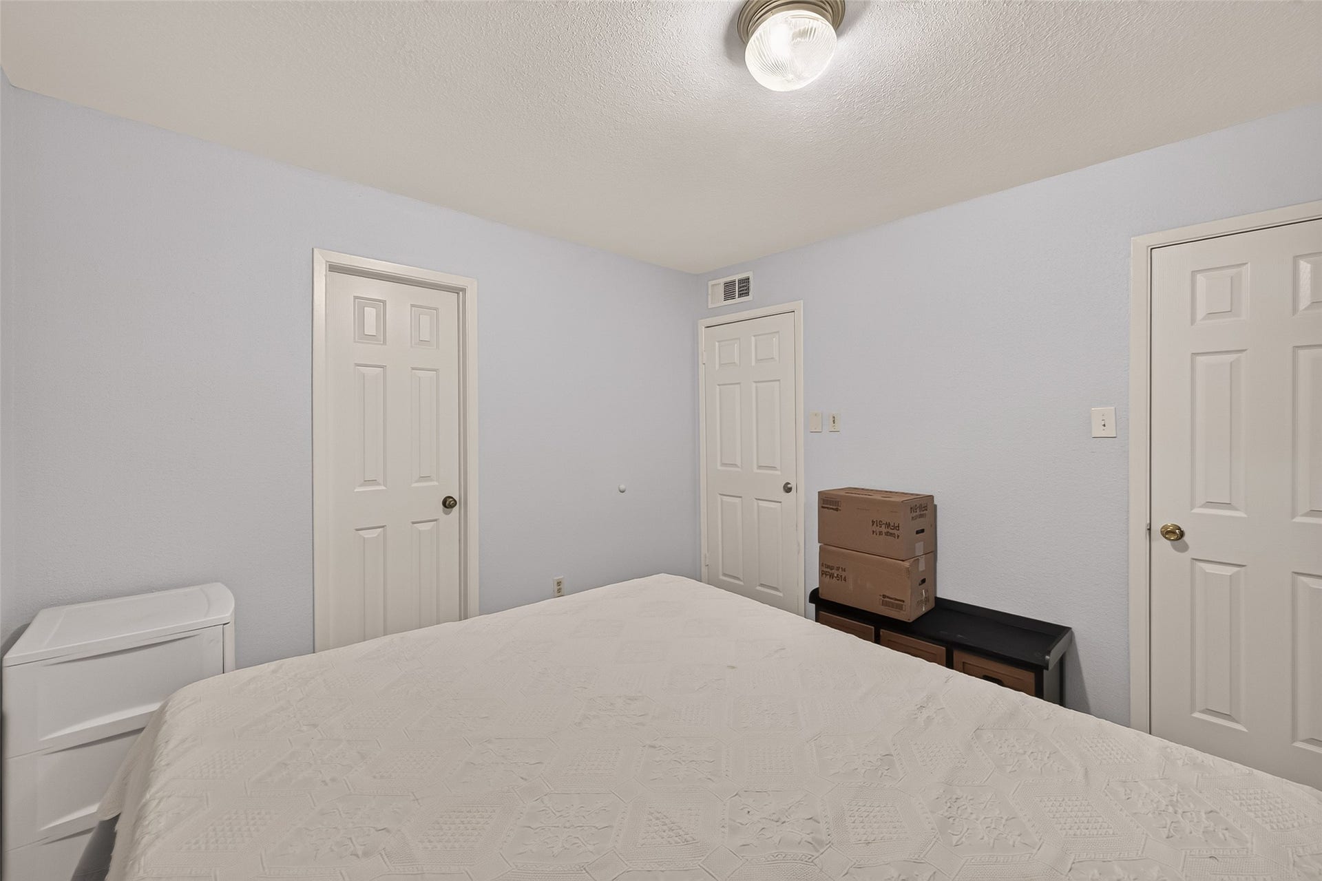 16111 Aspenglenn Drive, #208, Houston, TX 77084 16111 Aspenglenn Drive, #208, Houston, TX 77084