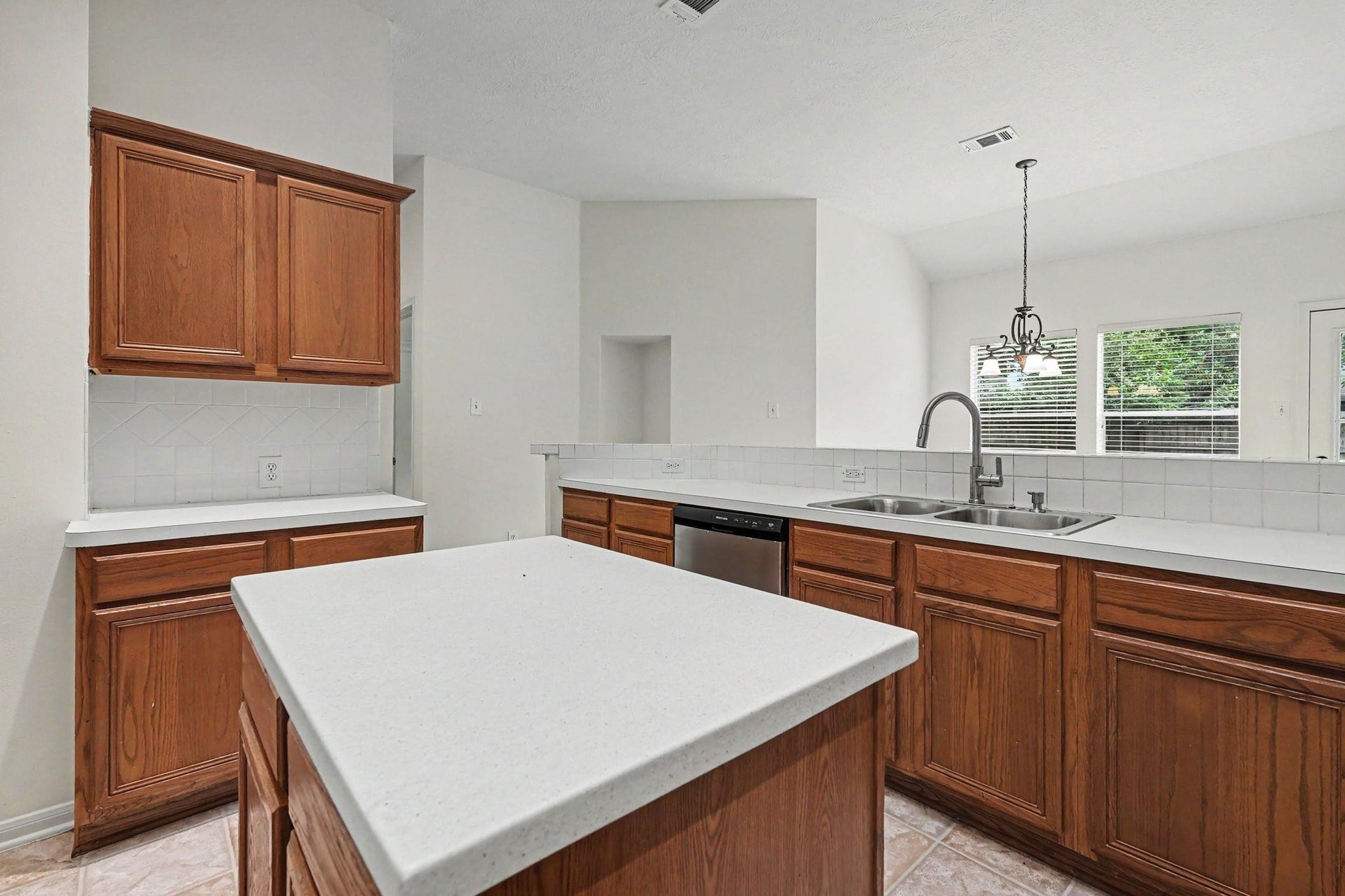 11903 Lakewood Trial Trail, Tomball, TX 77377 11903 Lakewood Trial Trail, Tomball, TX 77377