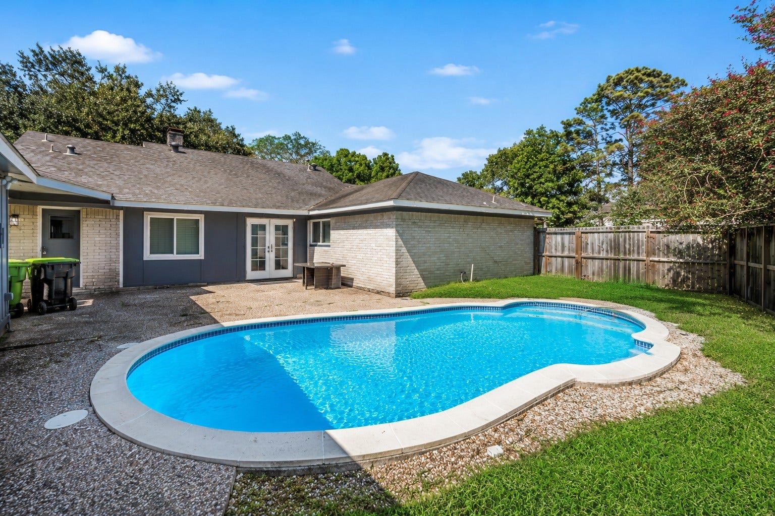 3211 N Park Drive, Missouri City, TX 77459 3211 N Park Drive, Missouri City, TX 77459