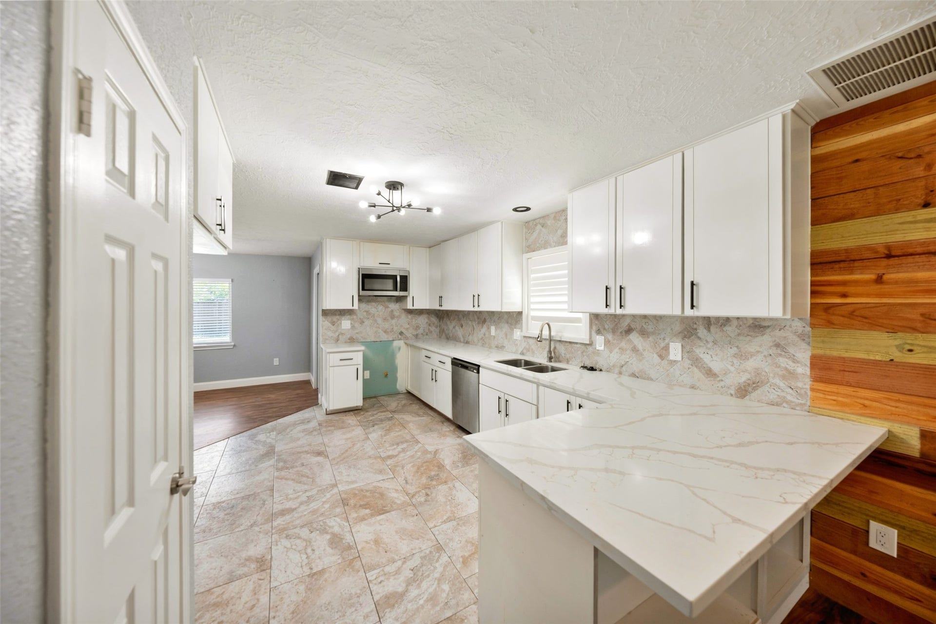 3211 N Park Drive, Missouri City, TX 77459 3211 N Park Drive, Missouri City, TX 77459