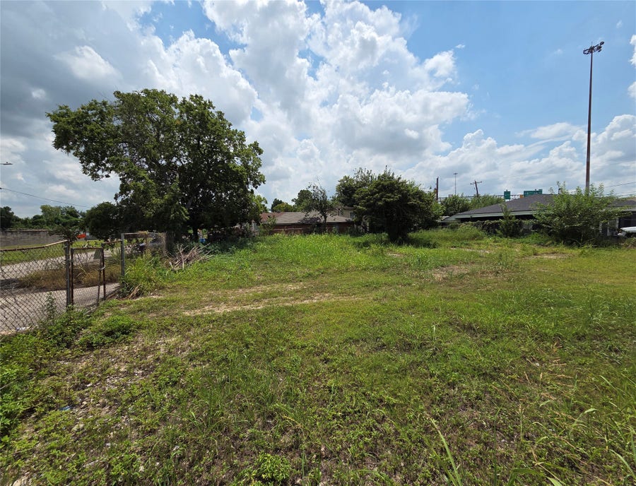 Property photo for 5514 Jensen Drive, Houston, TX