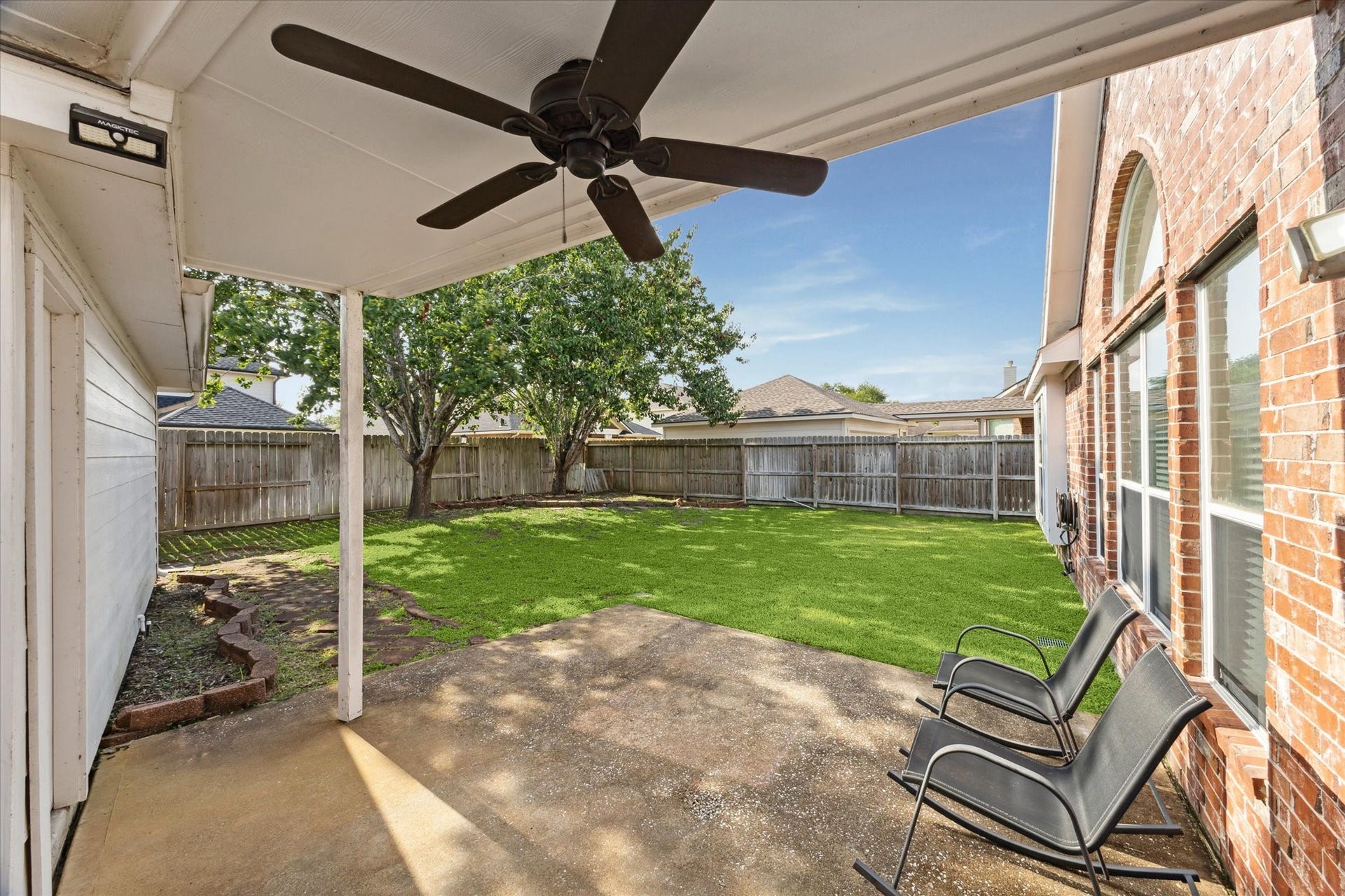 3608 Mahejan Drive, Pearland, TX 77584 3608 Mahejan Drive, Pearland, TX 77584