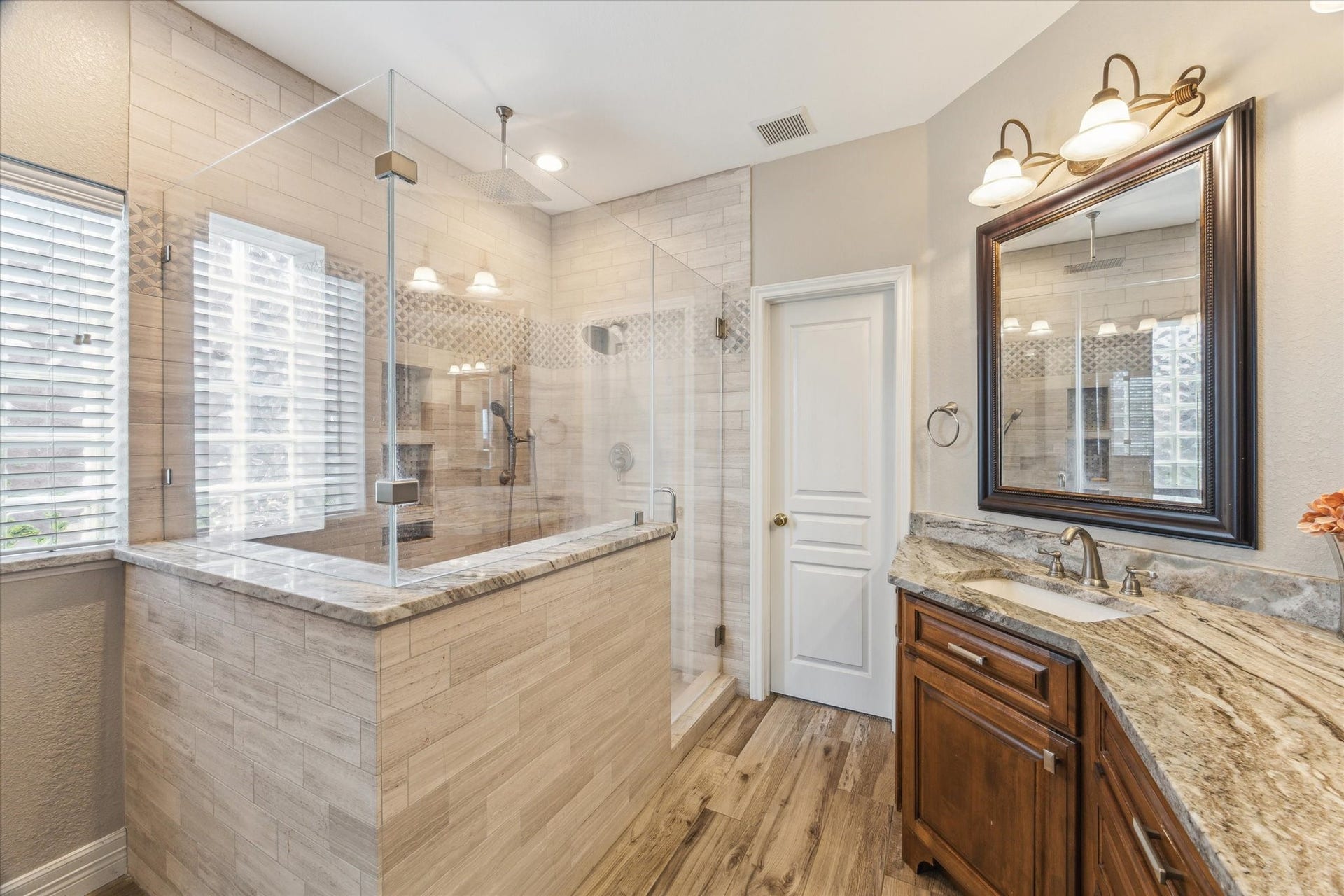 3608 Mahejan Drive, Pearland, TX 77584 3608 Mahejan Drive, Pearland, TX 77584