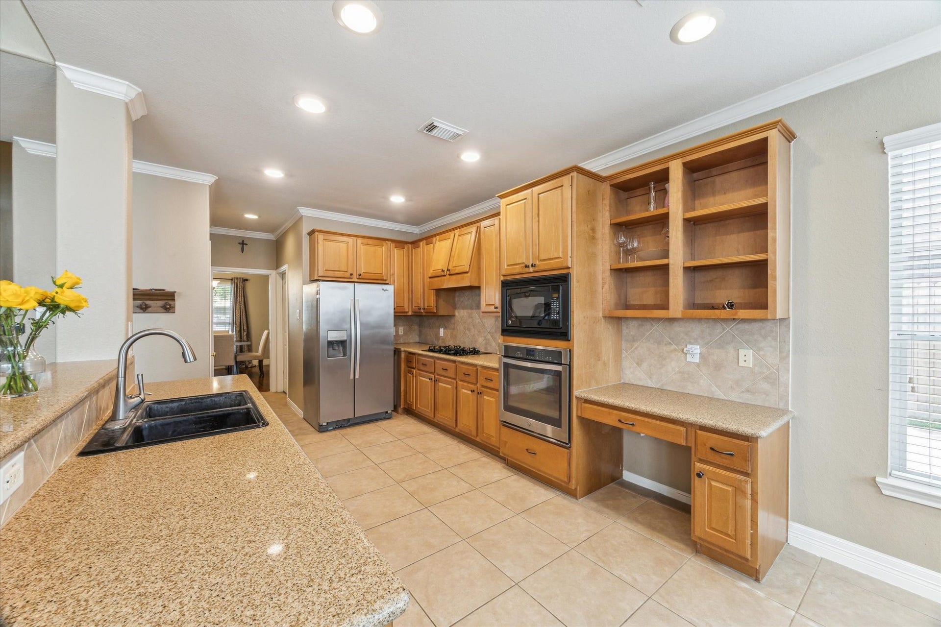 3608 Mahejan Drive, Pearland, TX 77584 3608 Mahejan Drive, Pearland, TX 77584