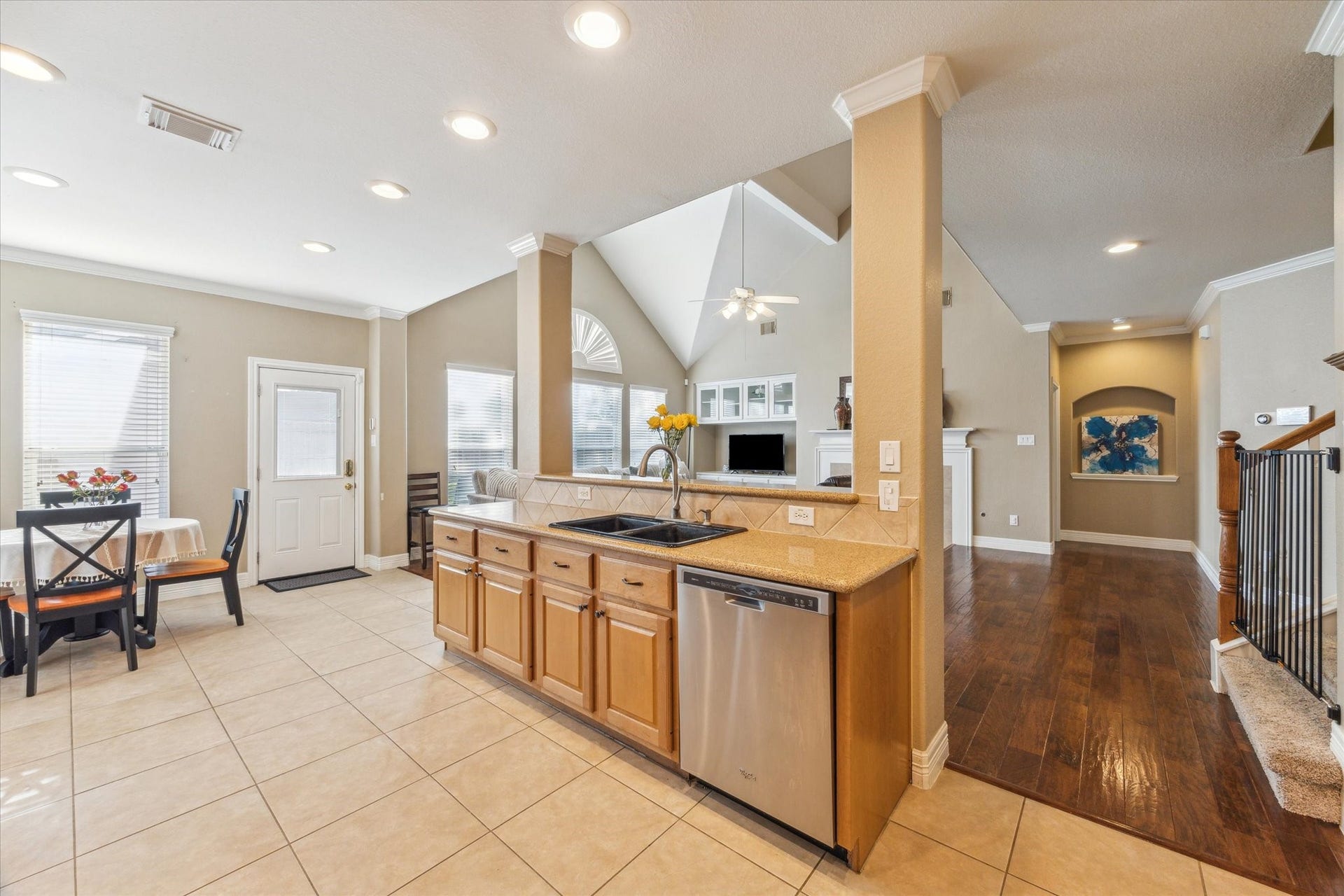 3608 Mahejan Drive, Pearland, TX 77584 3608 Mahejan Drive, Pearland, TX 77584
