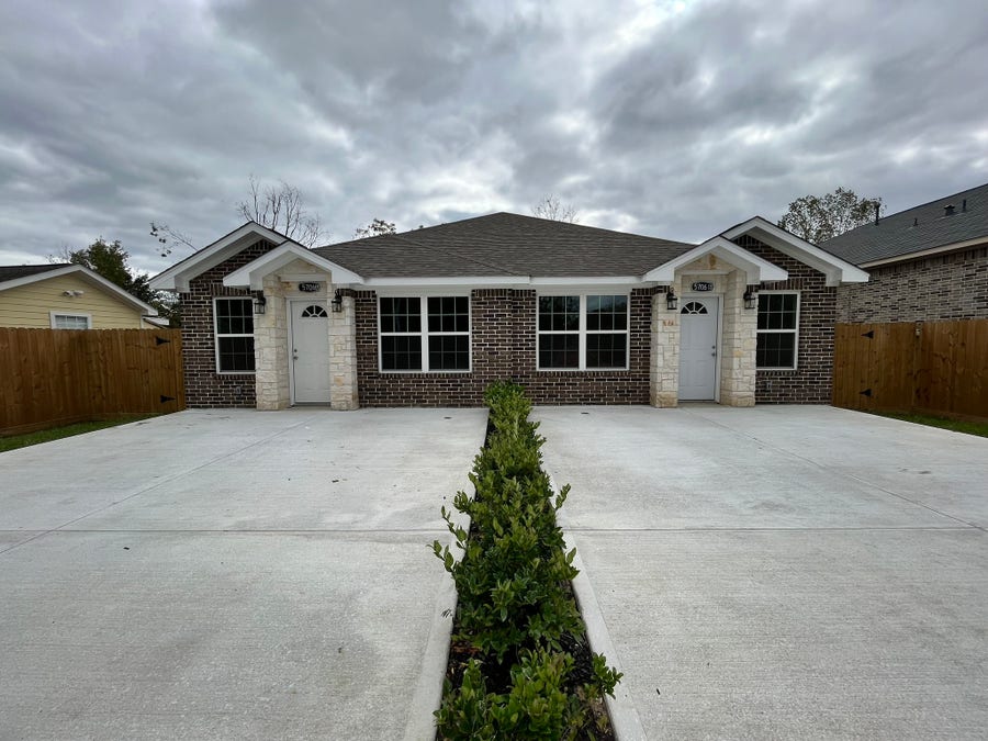 Property photo for 5706 Howell Street, #B, Houston, TX