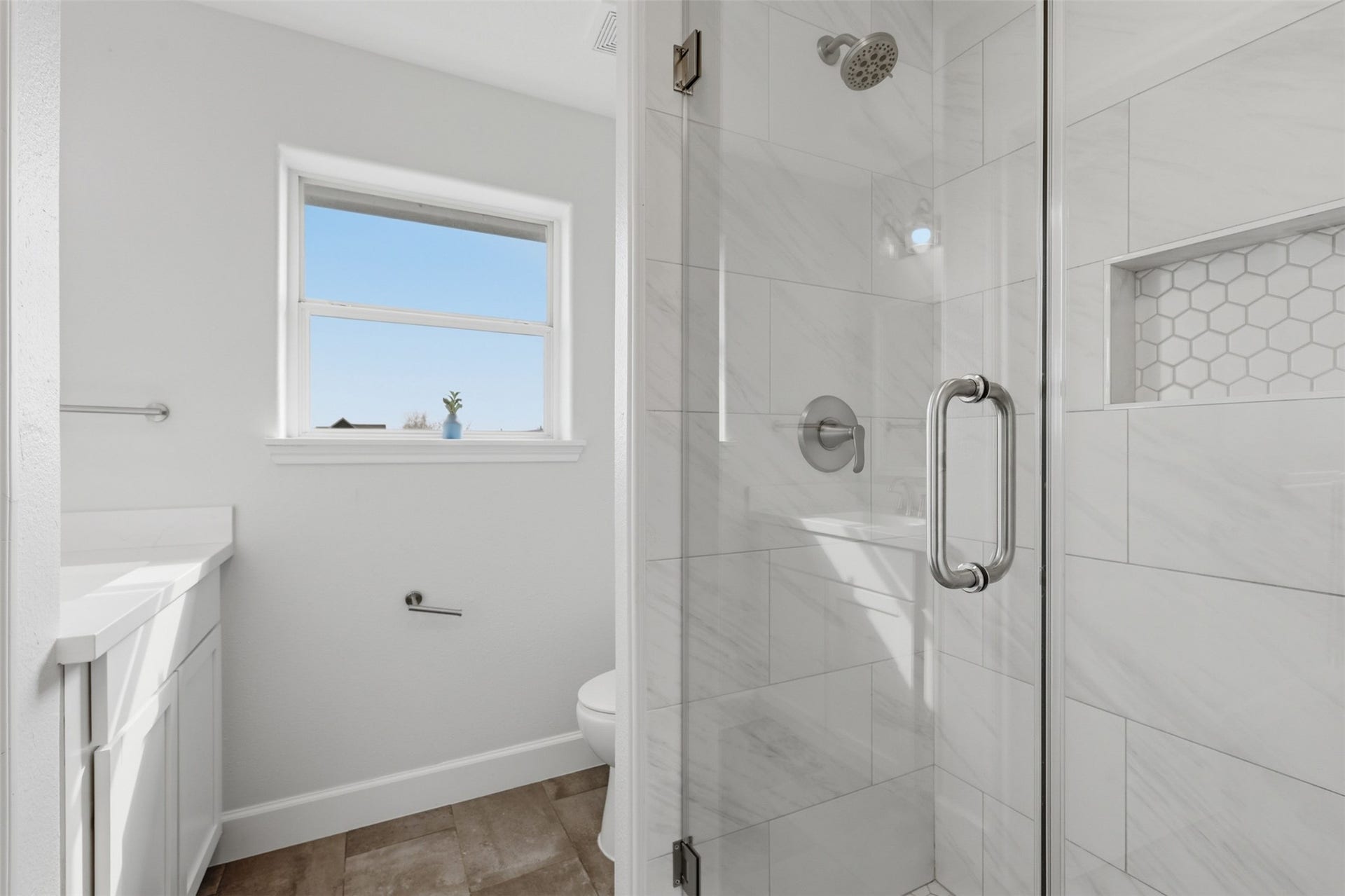 9026 Mcgallion Road, Houston, TX 77022 9026 Mcgallion Road, Houston, TX 77022