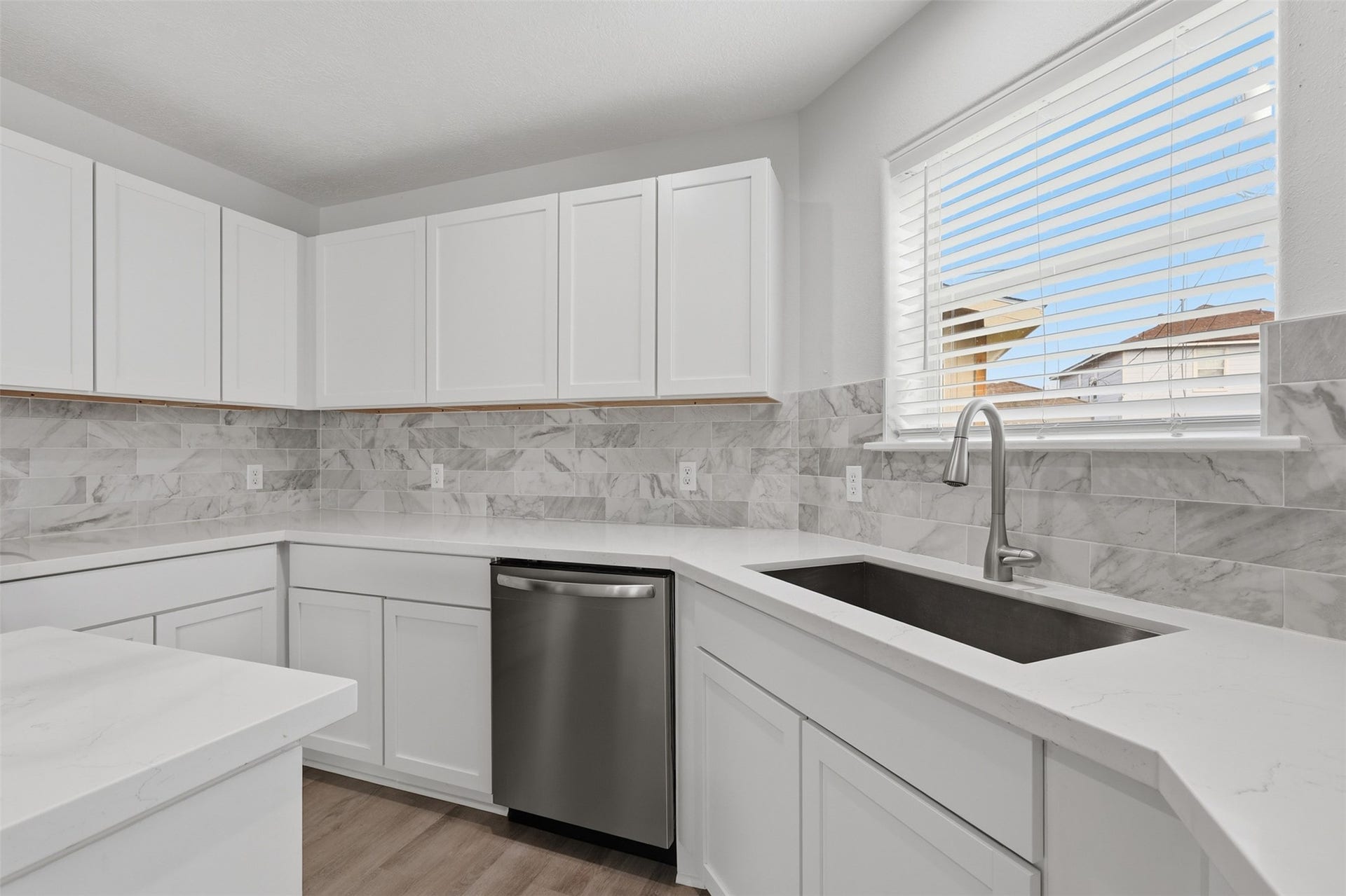9026 Mcgallion Road, Houston, TX 77022 9026 Mcgallion Road, Houston, TX 77022