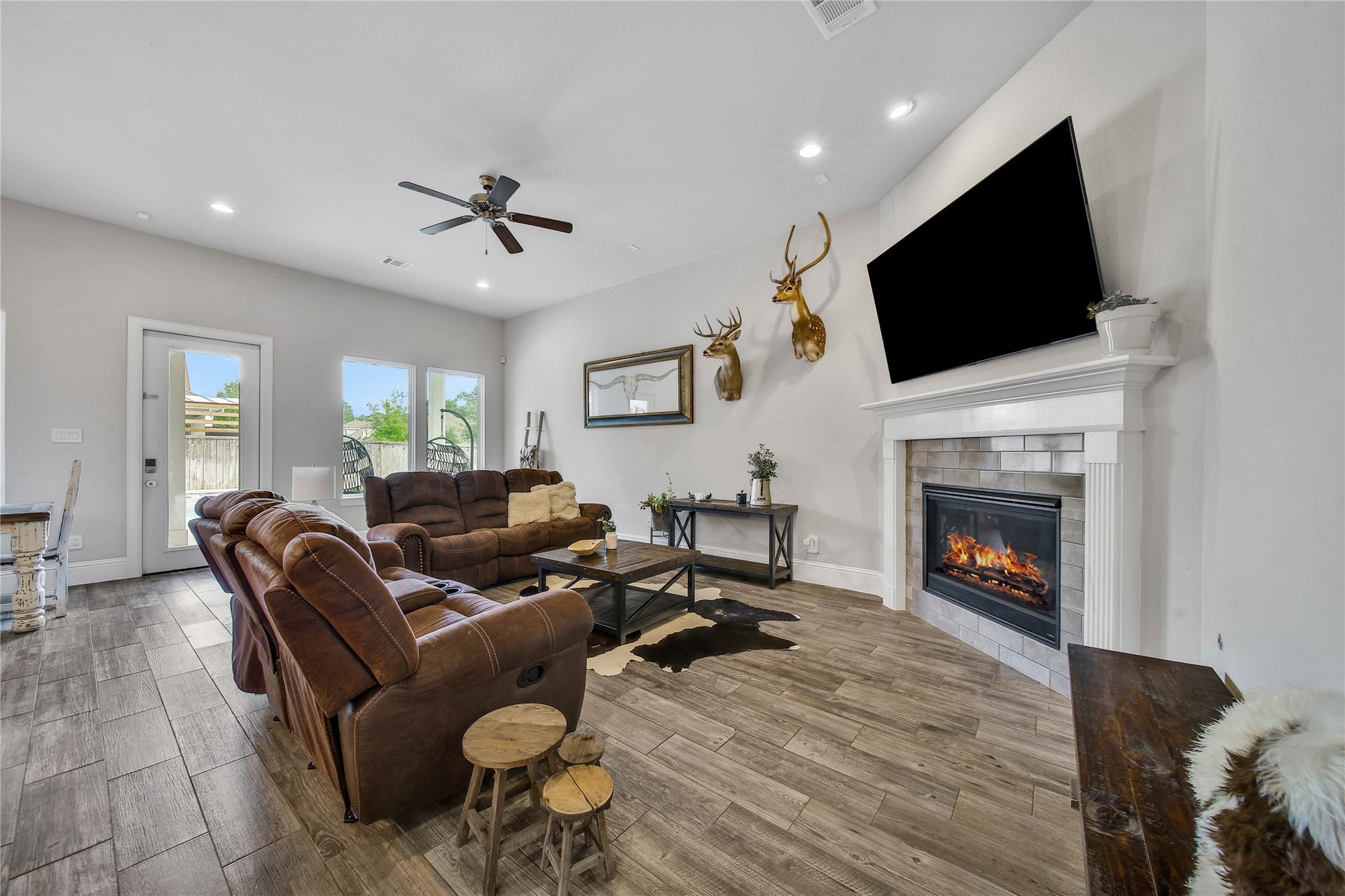 114 Pilazzo Street, Montgomery, TX 77316 114 Pilazzo Street, Montgomery, TX 77316