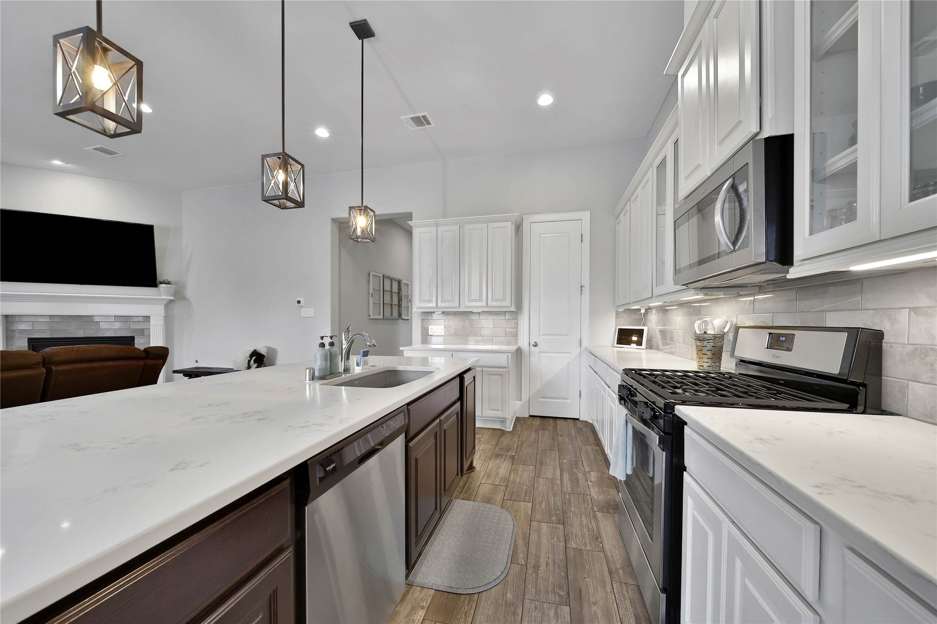 114 Pilazzo Street, Montgomery, TX 77316 114 Pilazzo Street, Montgomery, TX 77316