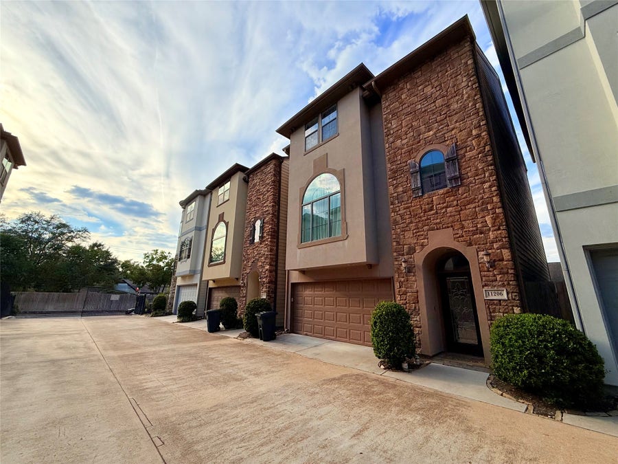 Property photo for 11206 Mattina Drive, Houston, TX