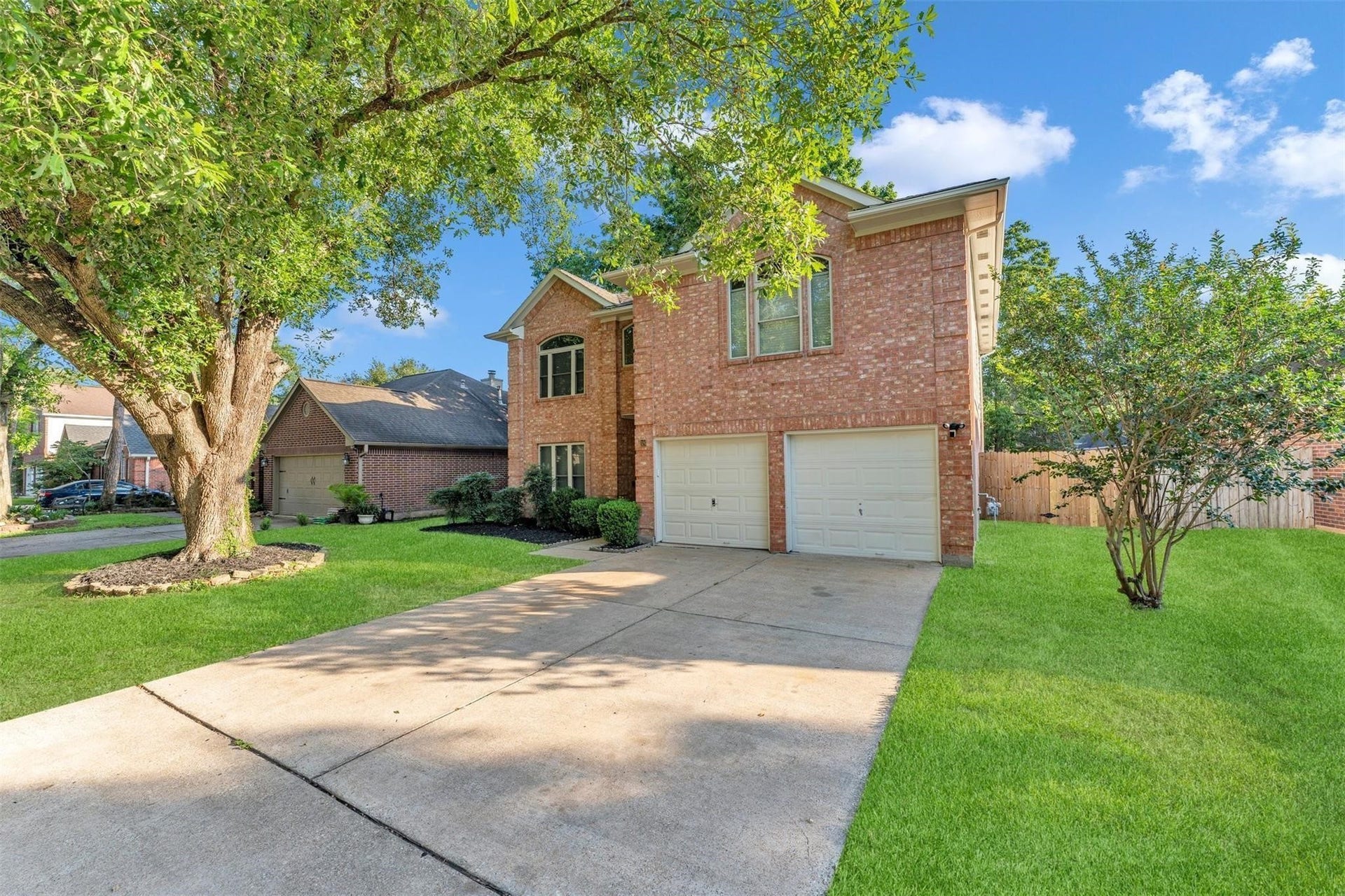 18 Dover Drive, Conroe, TX 77304 18 Dover Drive, Conroe, TX 77304