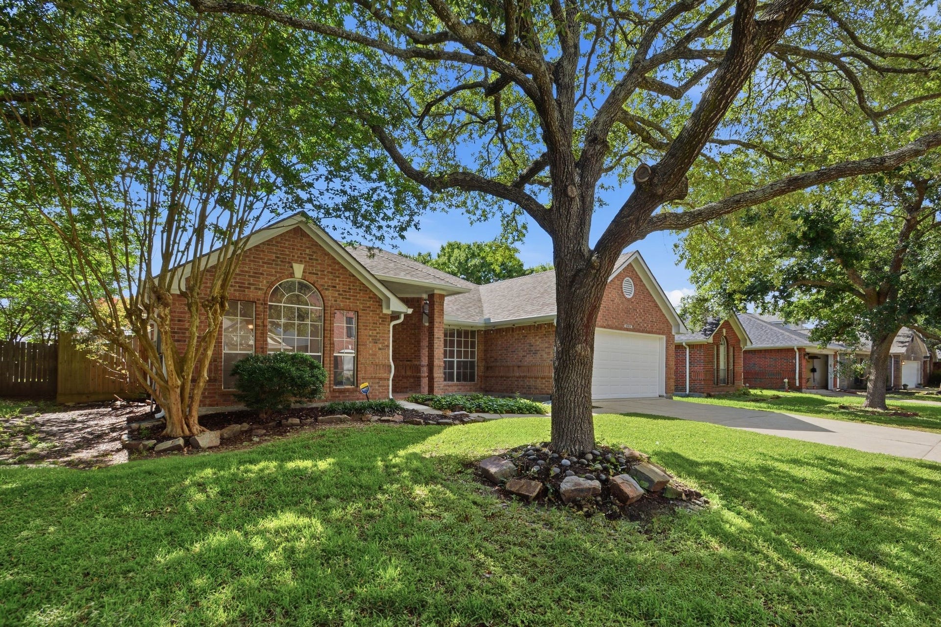 16918 Serenity Cove Circle, Friendswood, TX 77546 16918 Serenity Cove Circle, Friendswood, TX 77546