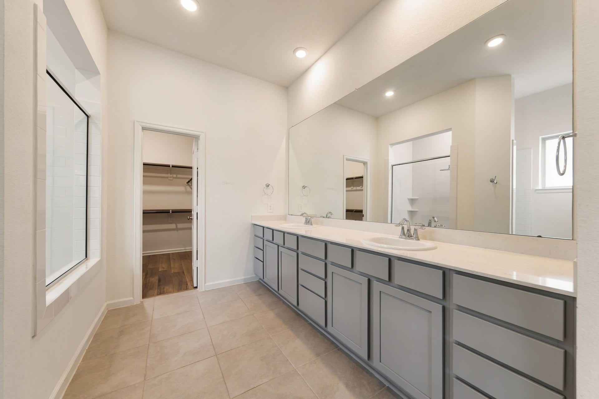 31927 Pippin Orchard Lane, Hockley, TX 77447 primary bathroom