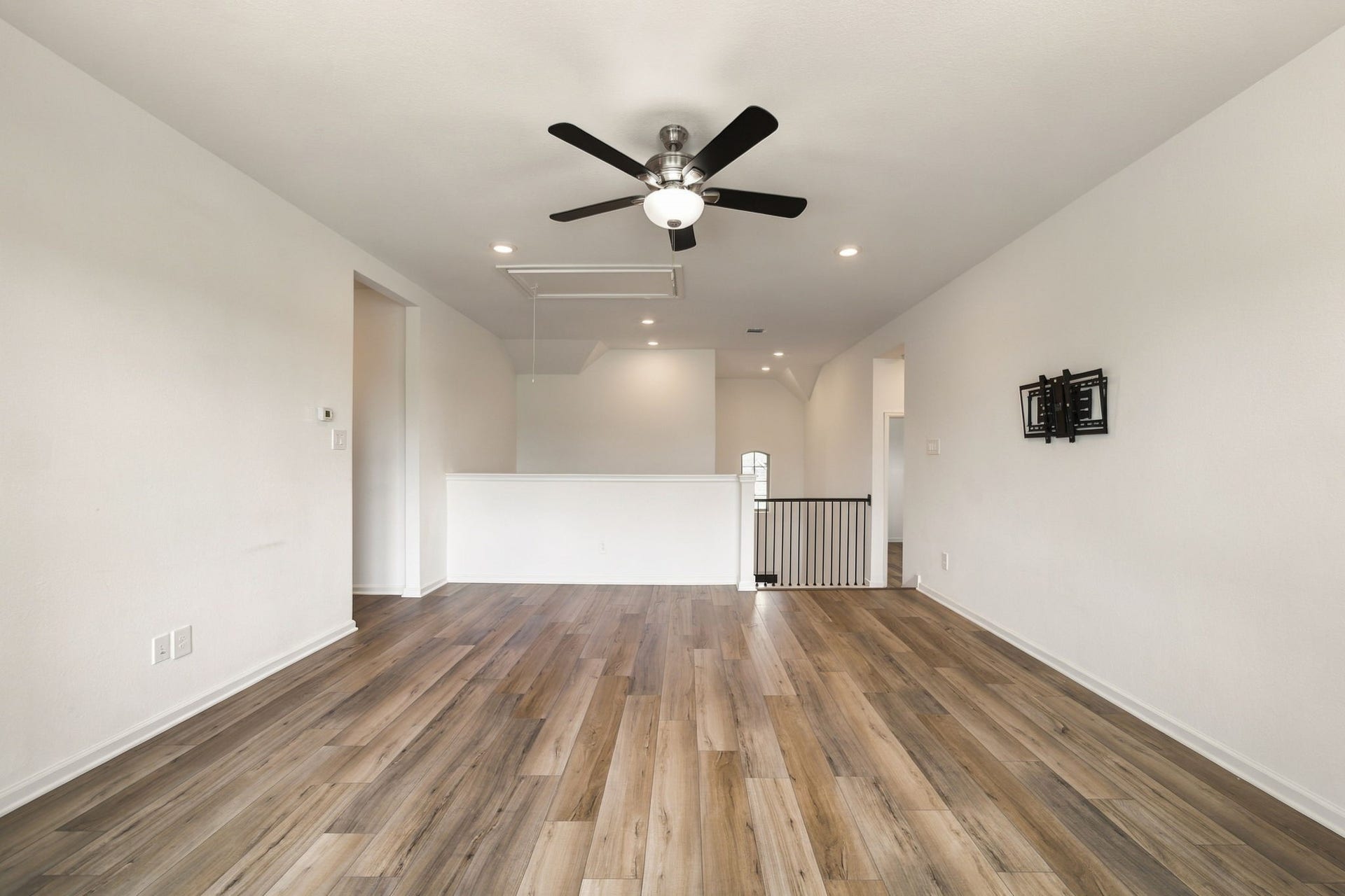 31927 Pippin Orchard Lane, Hockley, TX 77447 game room