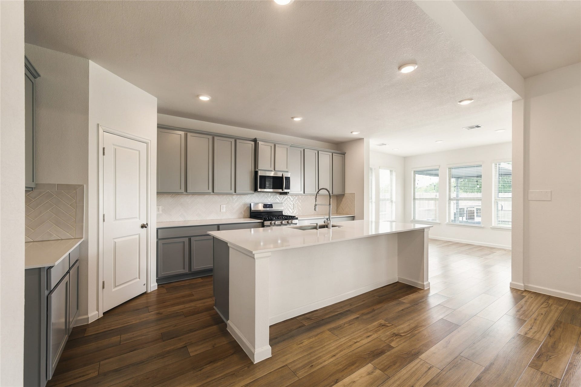31927 Pippin Orchard Lane, Hockley, TX 77447 31927 Pippin Orchard Lane, Hockley, TX 77447