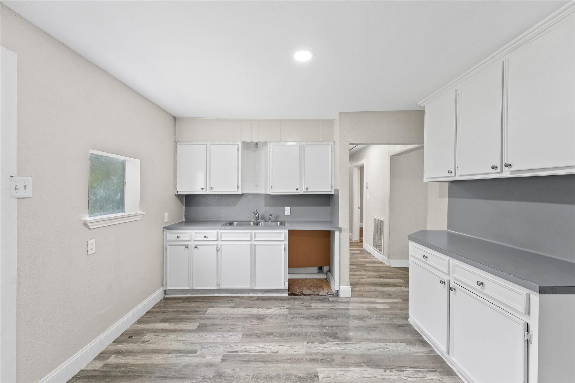 1405 Palm Street, La Marque, TX 77568 1405 Palm Street, La Marque, TX 77568