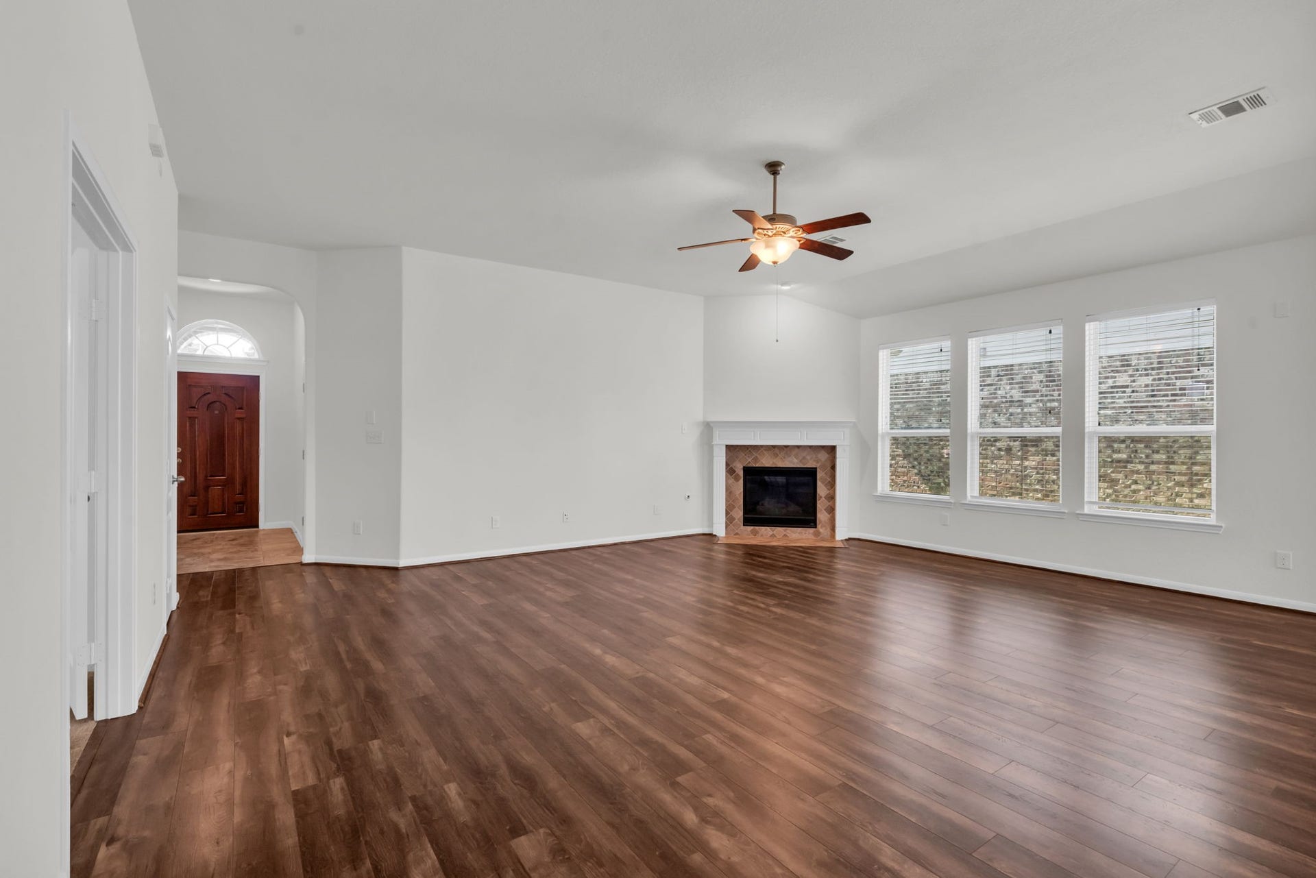 9978 Golden Field Lane, Brookshire, TX 77423 9978 Golden Field Lane, Brookshire, TX 77423
