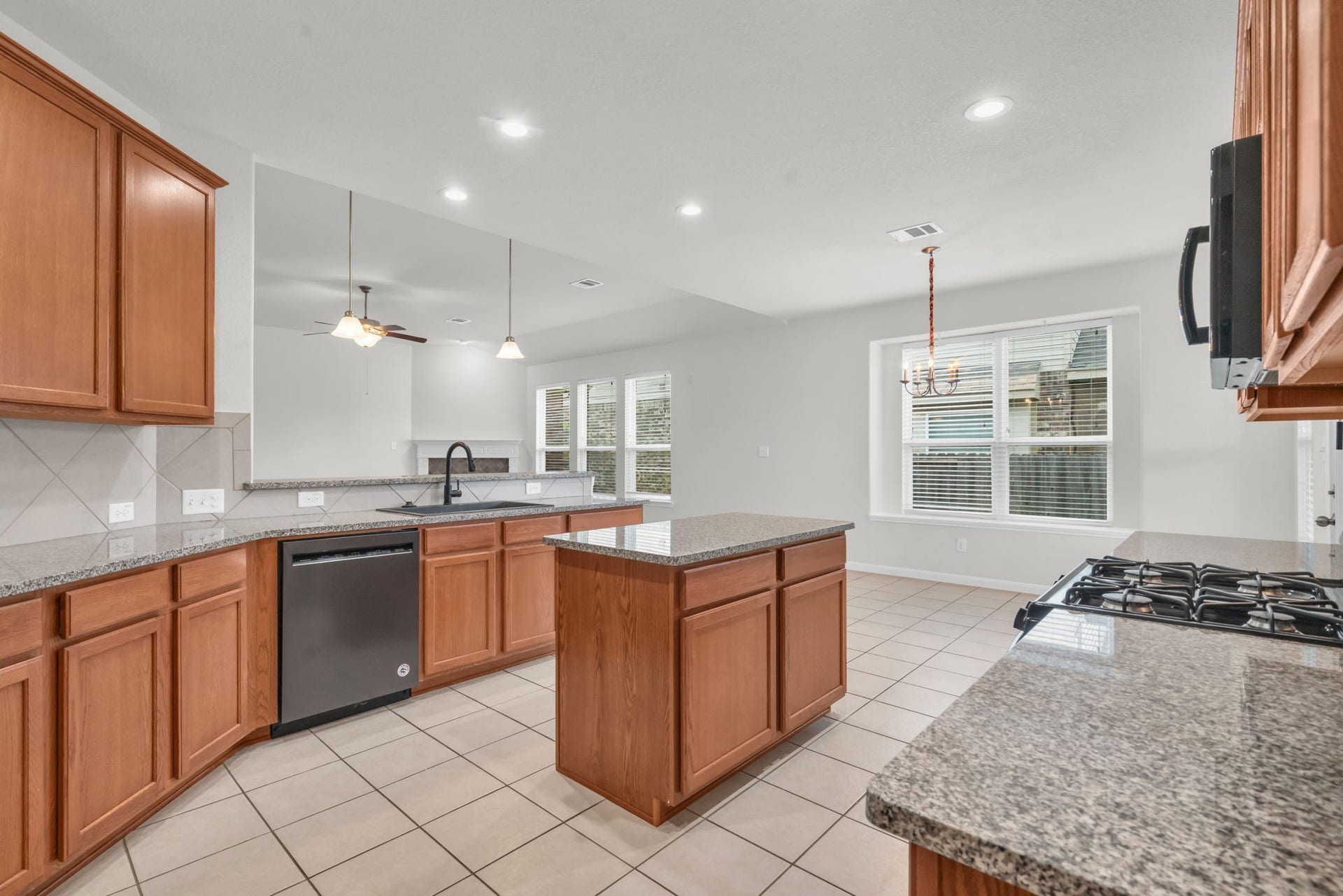 9978 Golden Field Lane, Brookshire, TX 77423 9978 Golden Field Lane, Brookshire, TX 77423