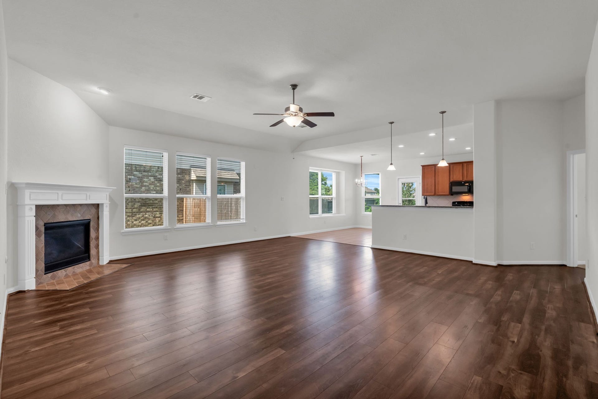 9978 Golden Field Lane, Brookshire, TX 77423 9978 Golden Field Lane, Brookshire, TX 77423