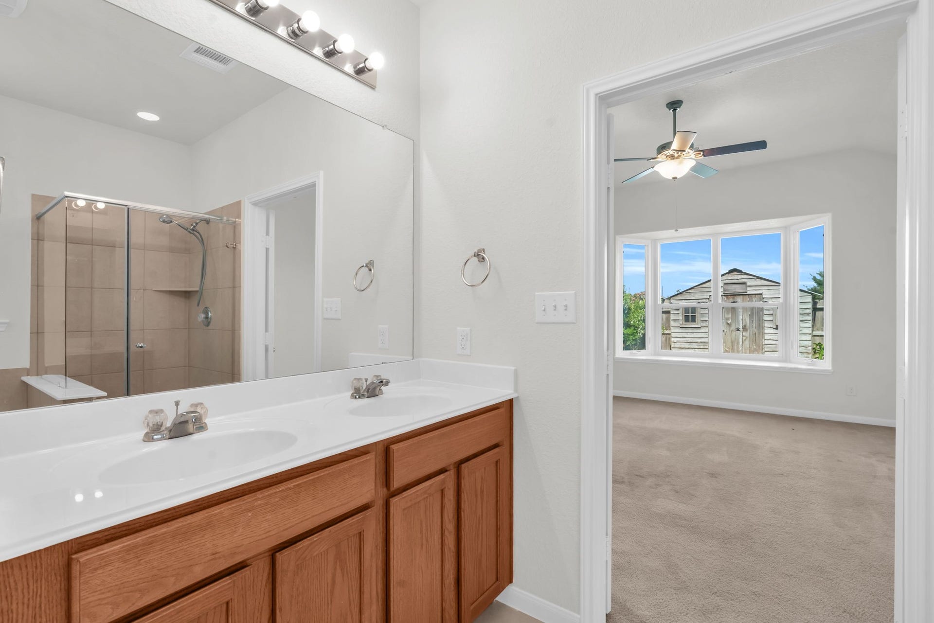 9978 Golden Field Lane, Brookshire, TX 77423 9978 Golden Field Lane, Brookshire, TX 77423