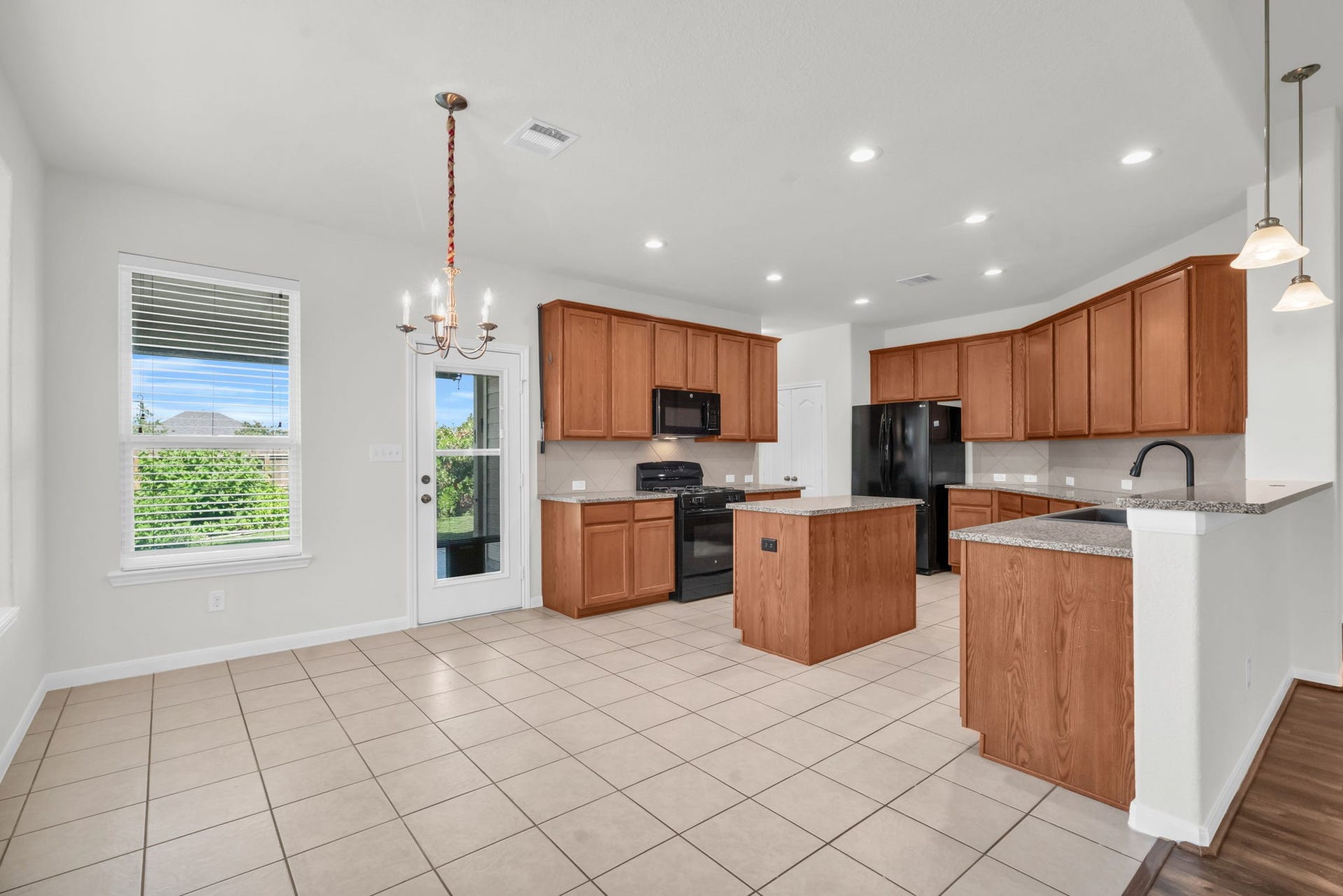 9978 Golden Field Lane, Brookshire, TX 77423 9978 Golden Field Lane, Brookshire, TX 77423