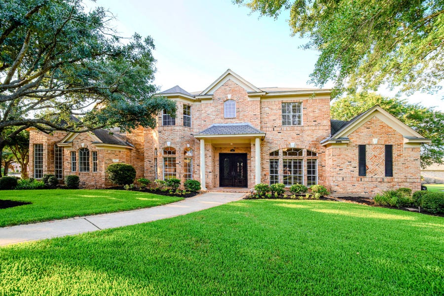 Property photo for 60 Champion Villa Drive, Houston, TX