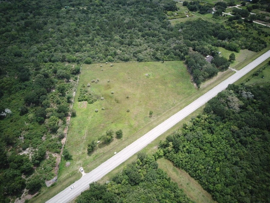 Property photo for 0 0 Fm 2403, Alvin, TX
