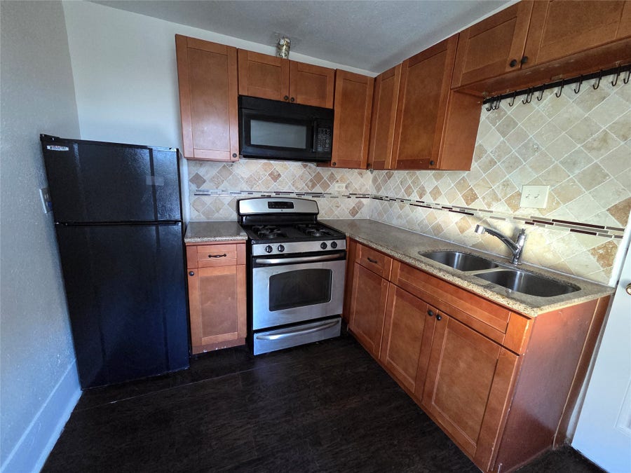Property photo for 302 71st Street, #2, Houston, TX
