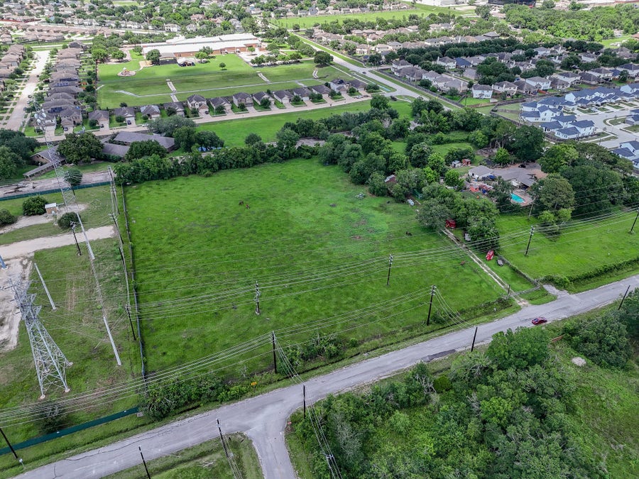 Property photo for 1930 Evans Road, Missouri City, TX