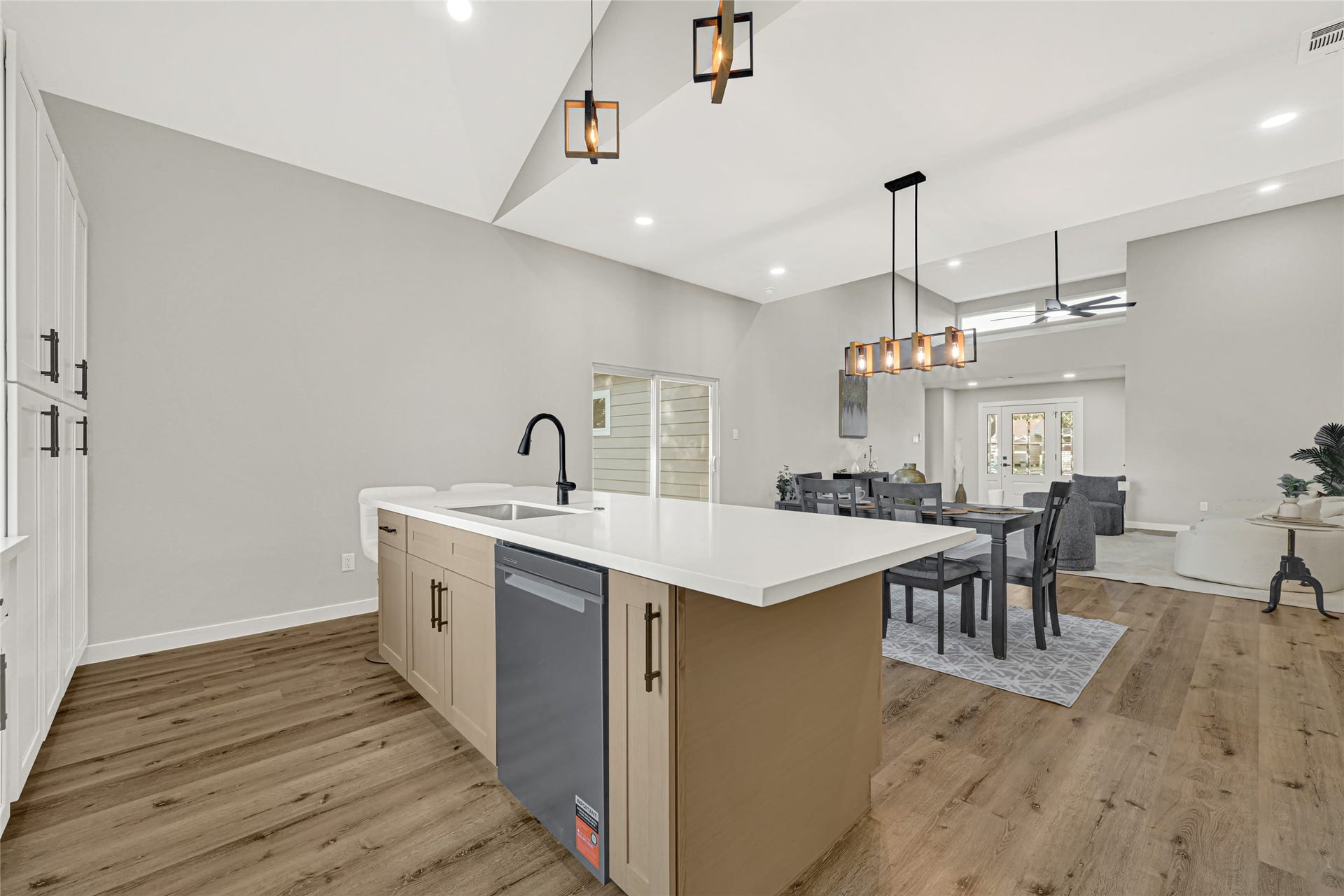 1111 Sunset Drive, Pasadena, TX 77506 1111 Sunset Drive, Pasadena, TX 77506