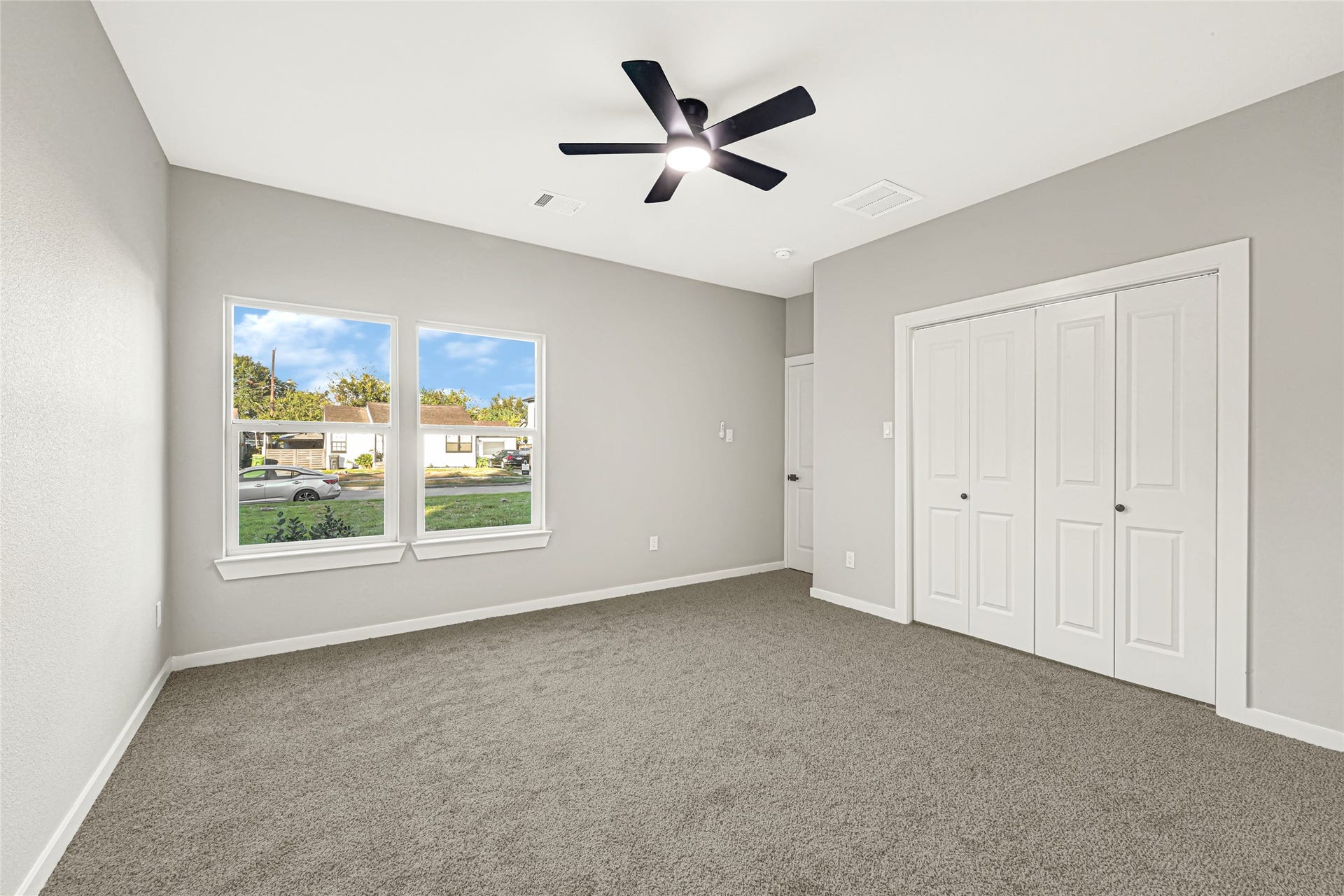 1111 Sunset Drive, Pasadena, TX 77506 primary bedroom
