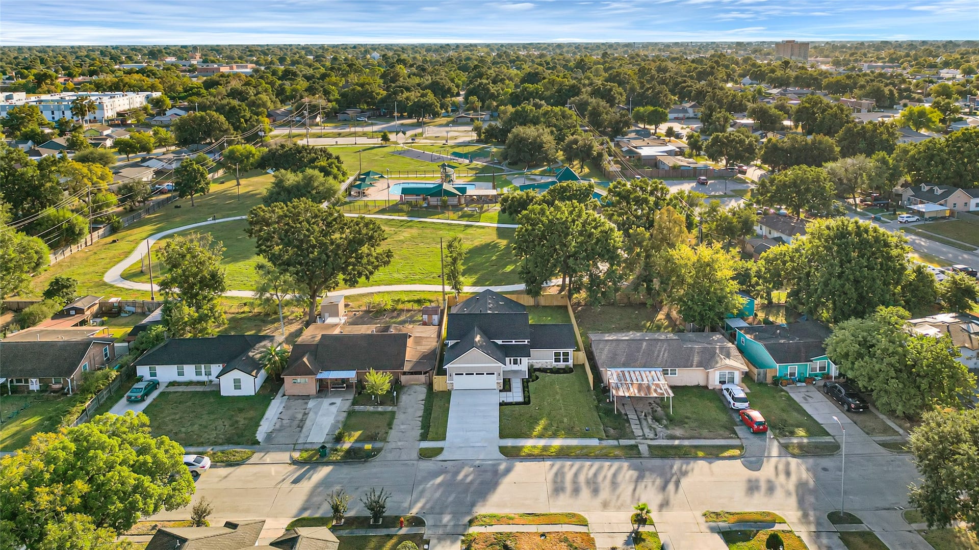 1111 Sunset Drive, Pasadena, TX 77506 1111 Sunset Drive, Pasadena, TX 77506