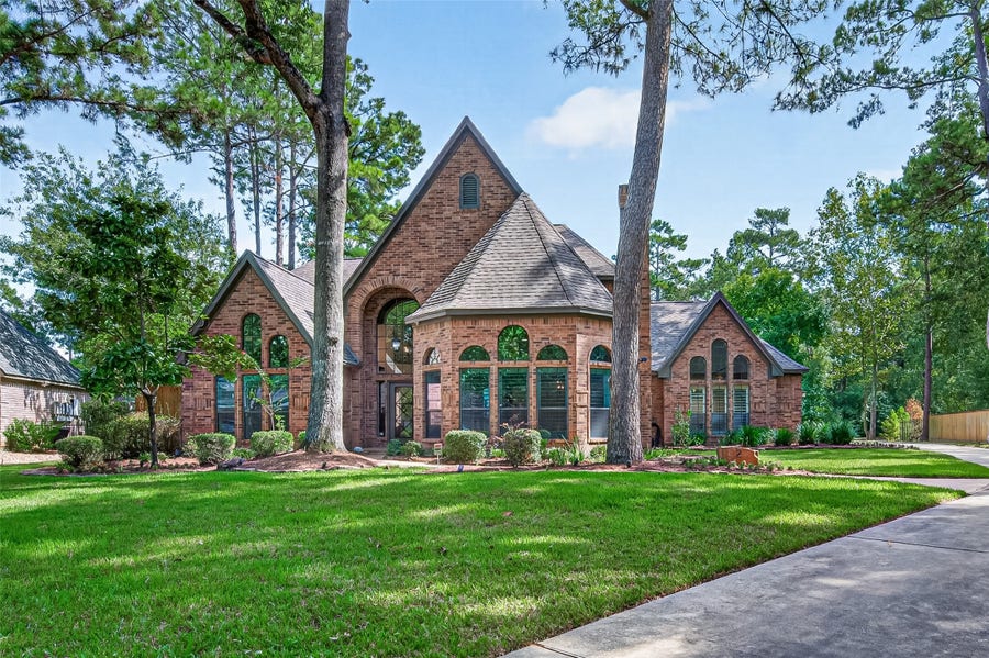 Property photo for 2 Turtle Rock Court, Spring, TX