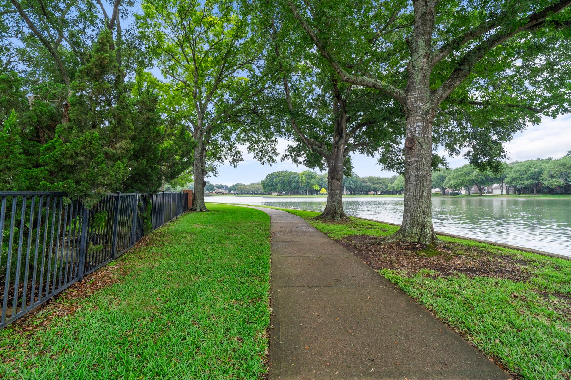 39 Rippling Creek Drive, Sugar Land, TX 77479 Start your day with a morning jog around the lake.