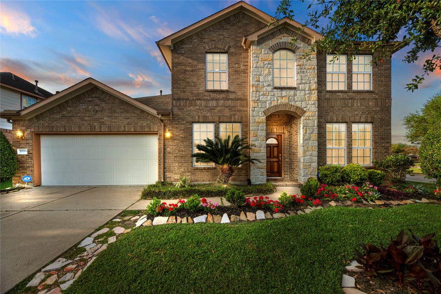 Property photo for 13301 Misting Falls Lane, Pearland, TX