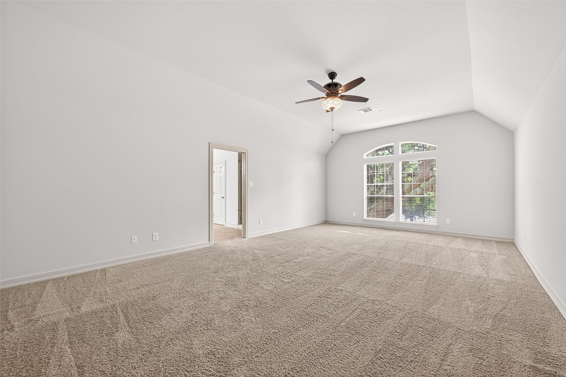 4219 Fisher Lake Drive, Richmond, TX 77406