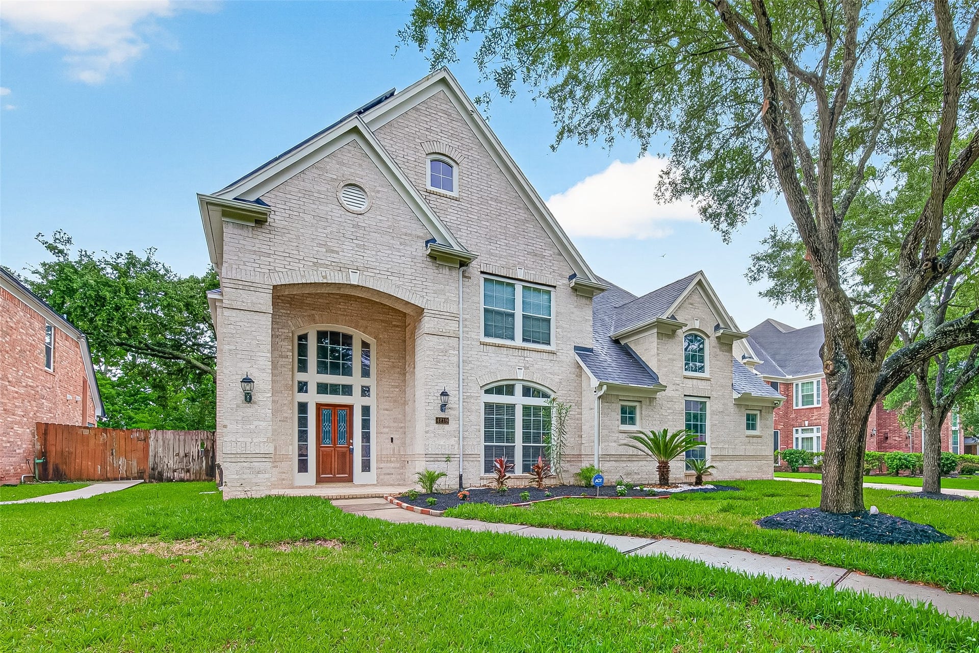 4219 Fisher Lake Drive, Richmond, TX 77406