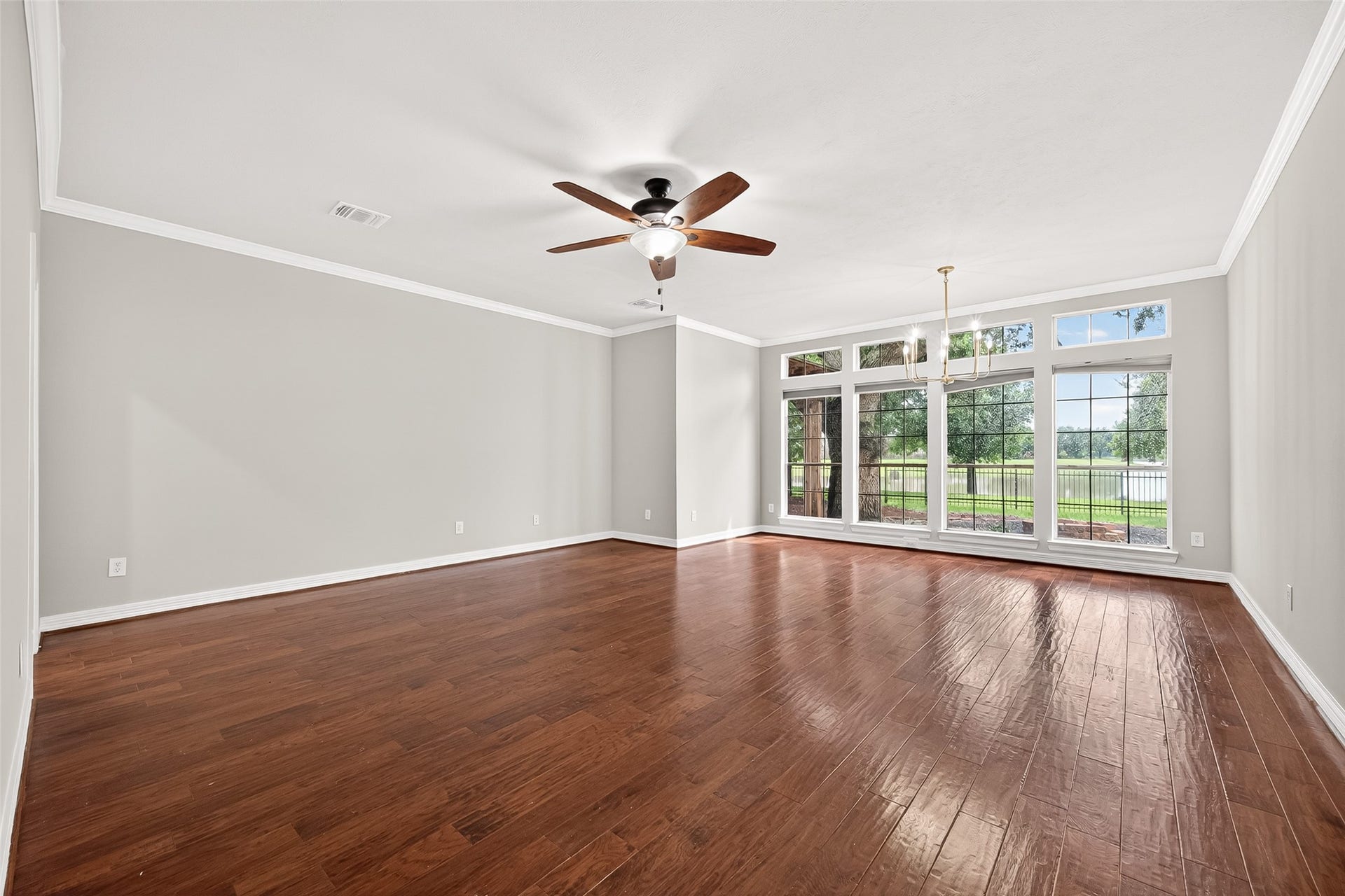 4219 Fisher Lake Drive, Richmond, TX 77406
