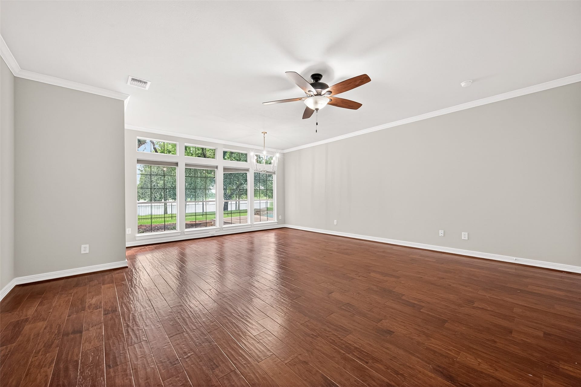 4219 Fisher Lake Drive, Richmond, TX 77406