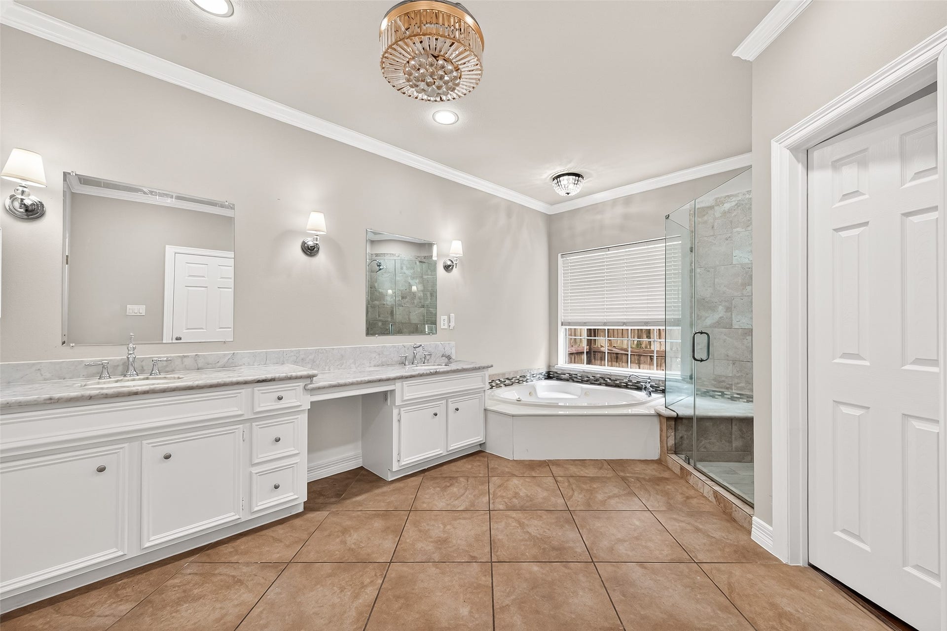 4219 Fisher Lake Drive, Richmond, TX 77406