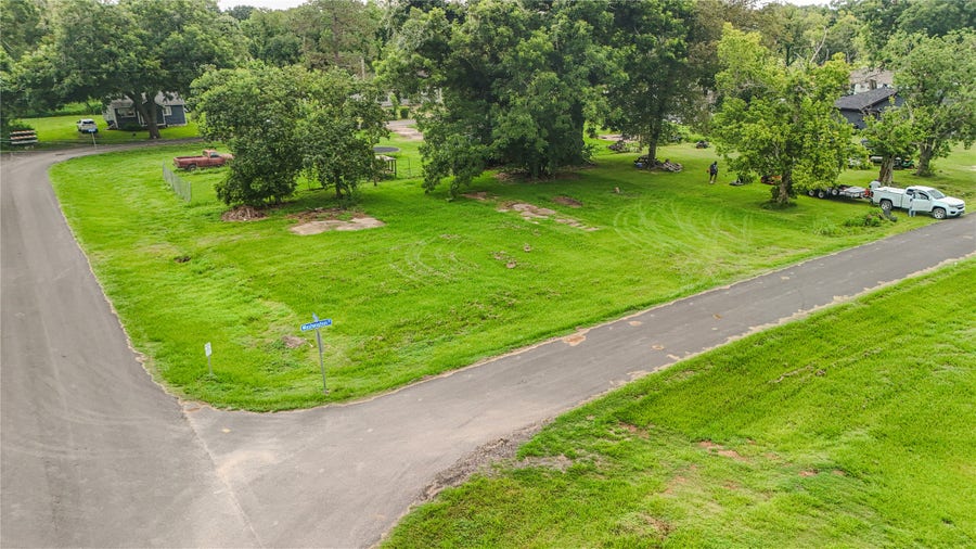 Property photo for 620 Austin Street, West Columbia, TX