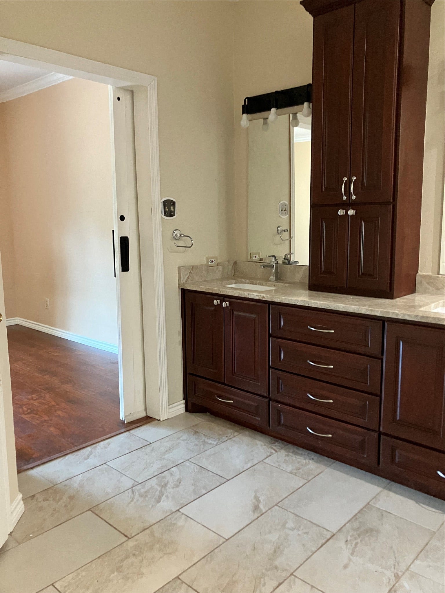 5311 Shady Maple Drive, Houston, TX 77339 5311 Shady Maple Drive, Houston, TX 77339