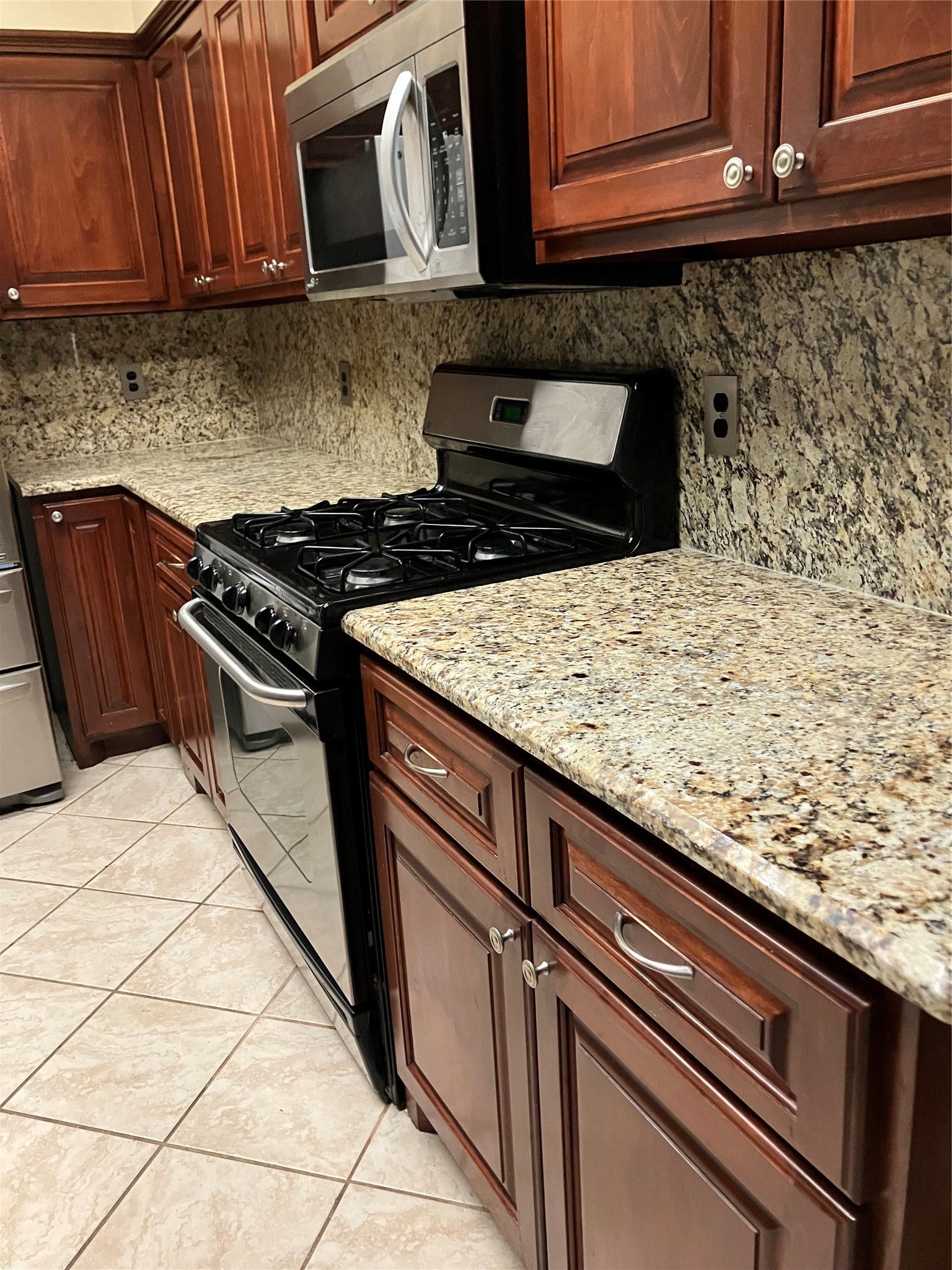 5311 Shady Maple Drive, Houston, TX 77339 5311 Shady Maple Drive, Houston, TX 77339