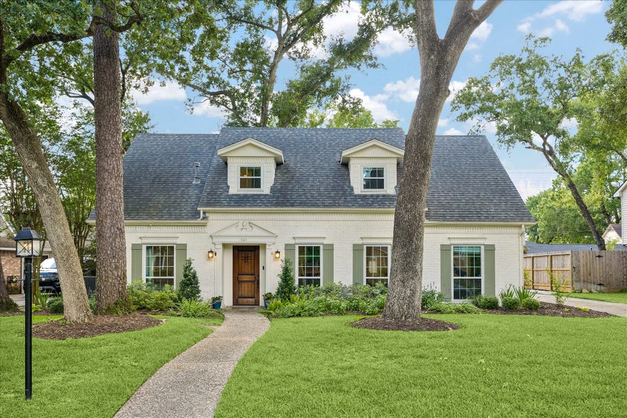 Property photo for 747 Thistlewood Drive, Houston, TX